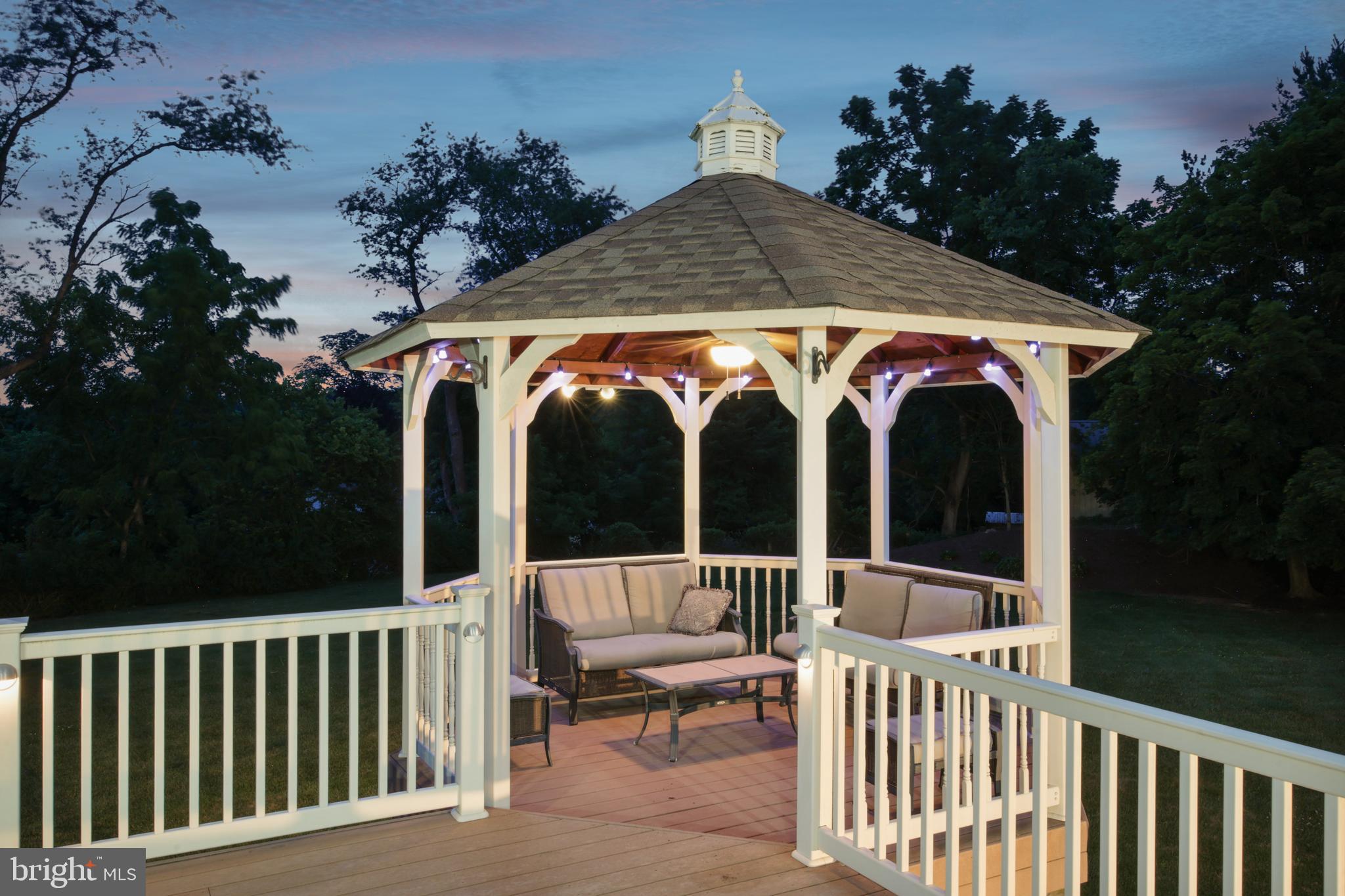 PROVIDENCE OAKS - Residential