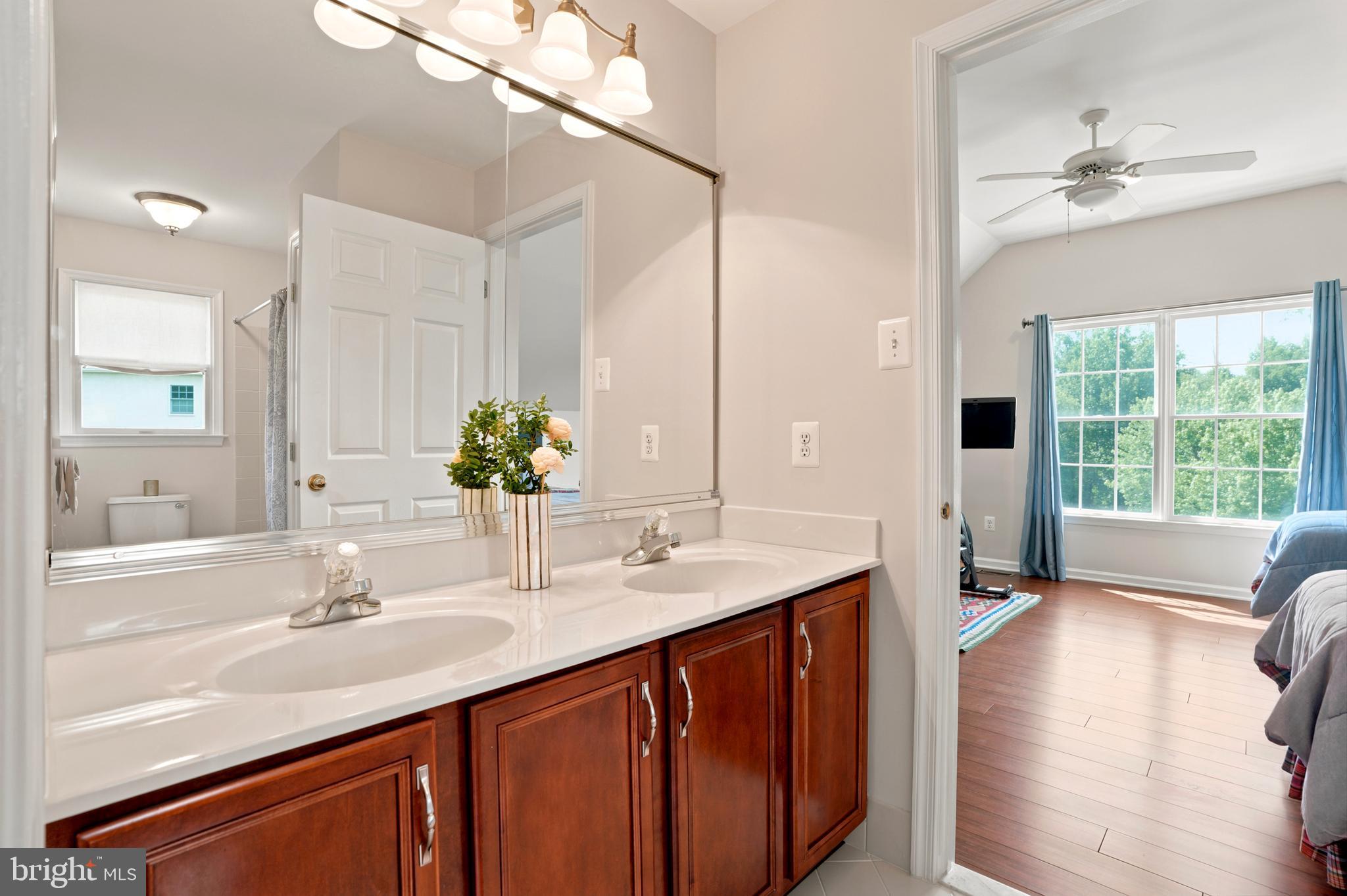 PROVIDENCE OAKS - Residential