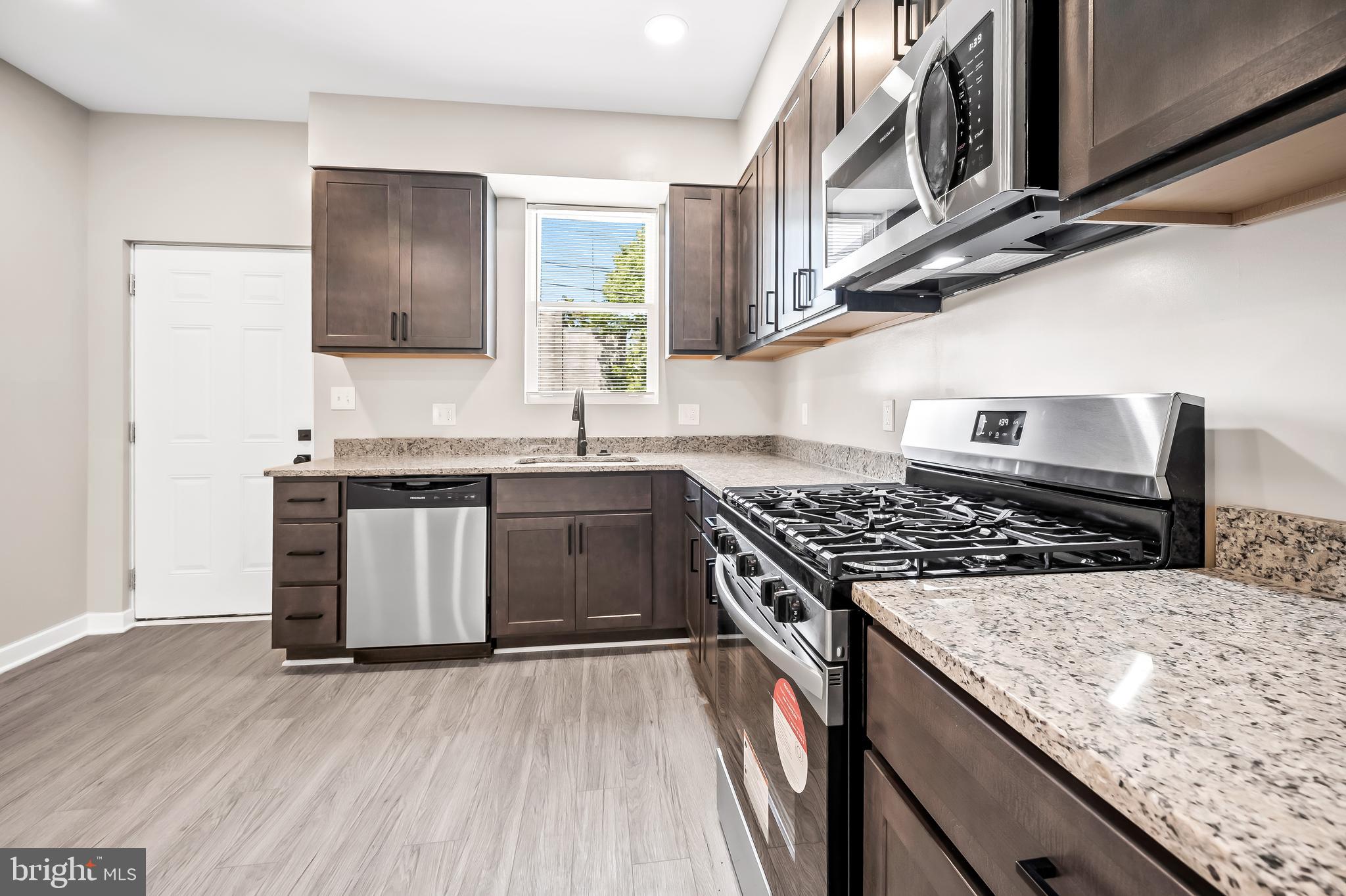 HARWOOD - Residential