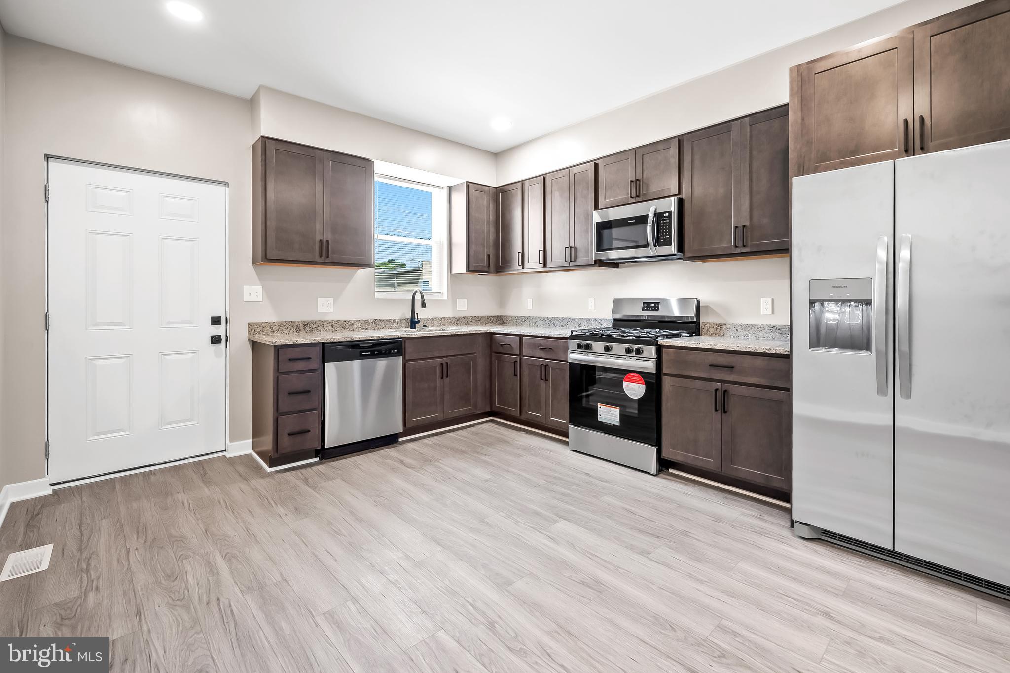 HARWOOD - Residential