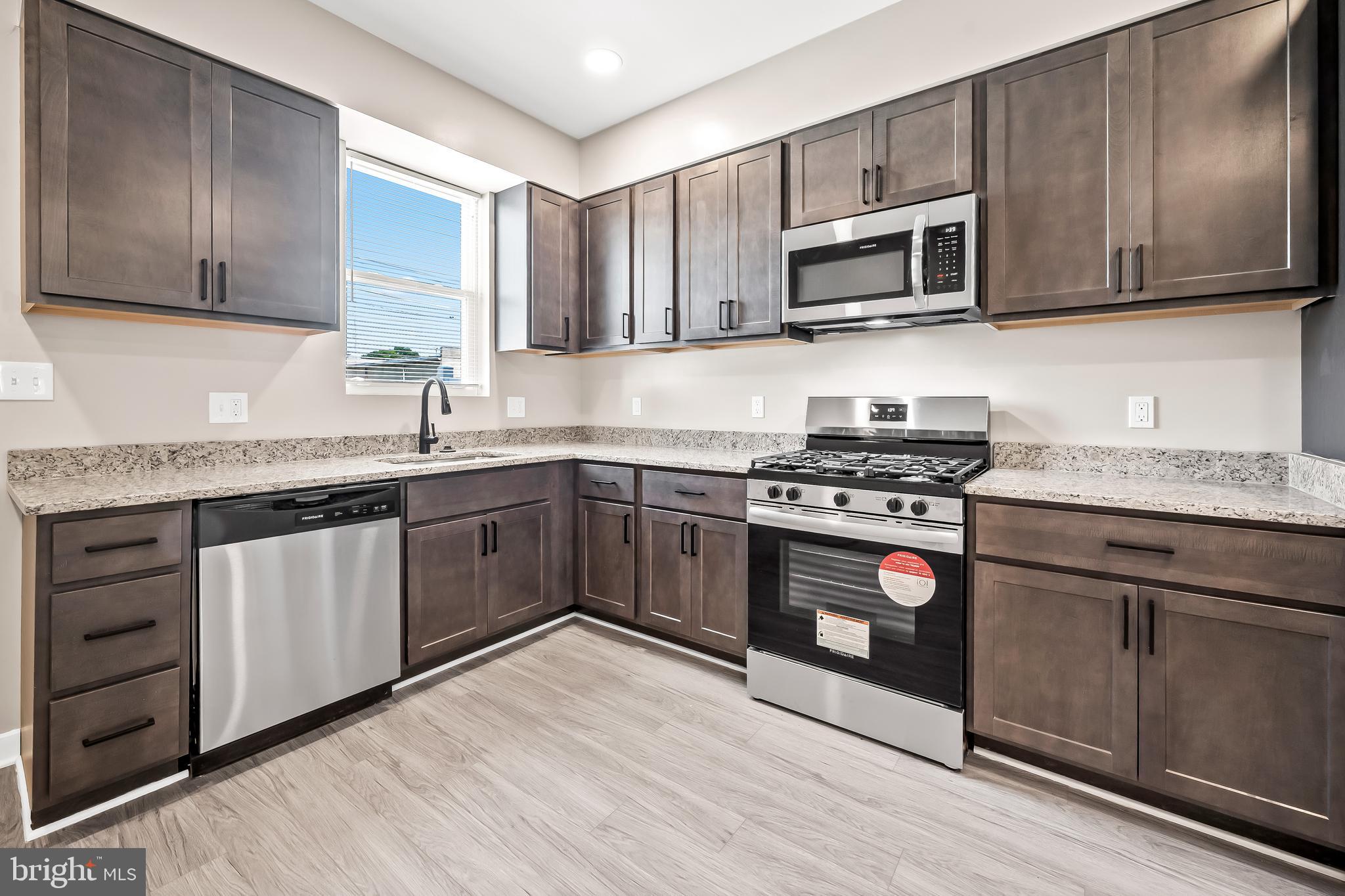 HARWOOD - Residential