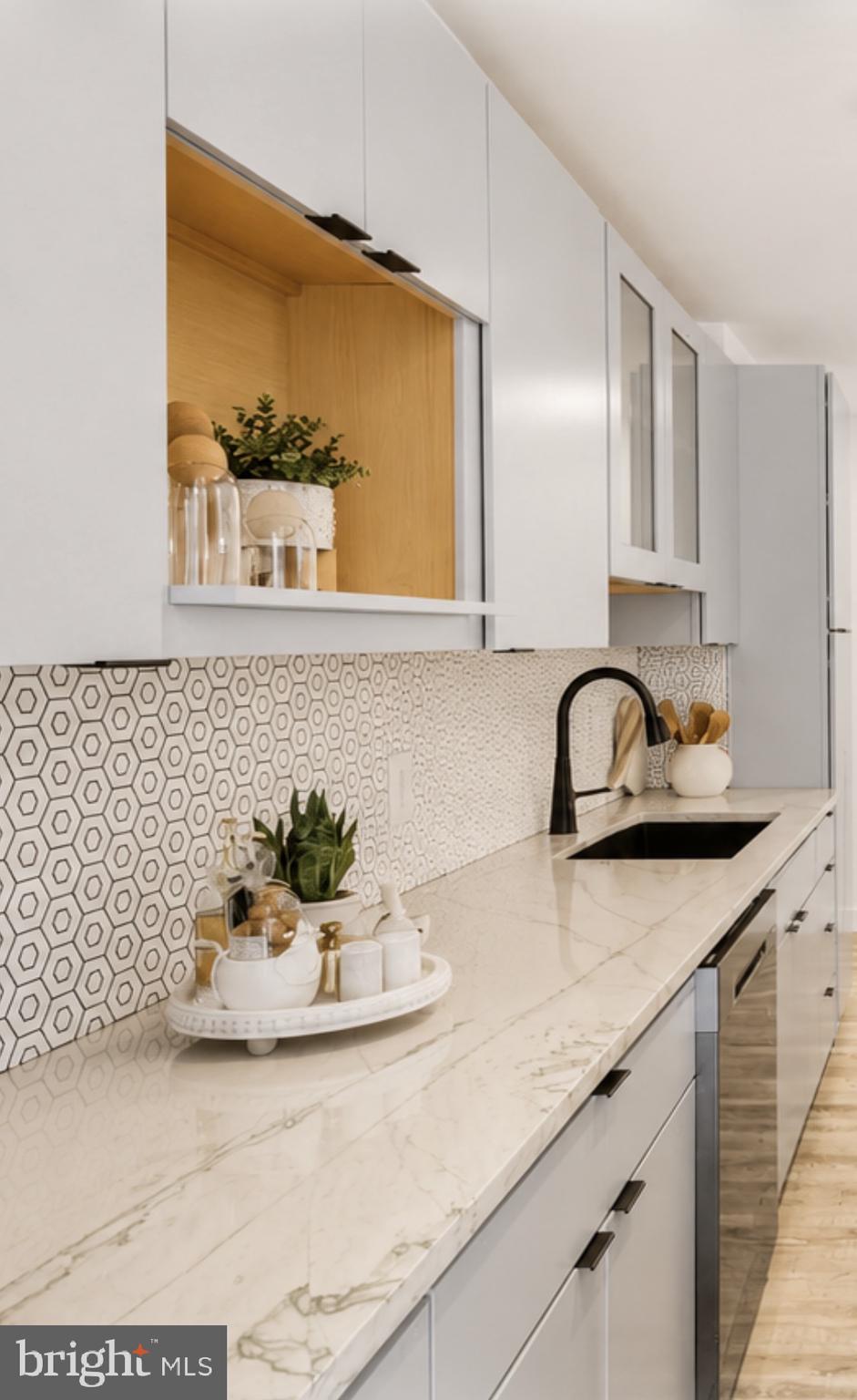 THE WATERFORD - Residential