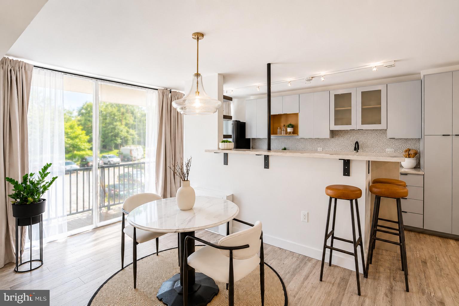 THE WATERFORD - Residential