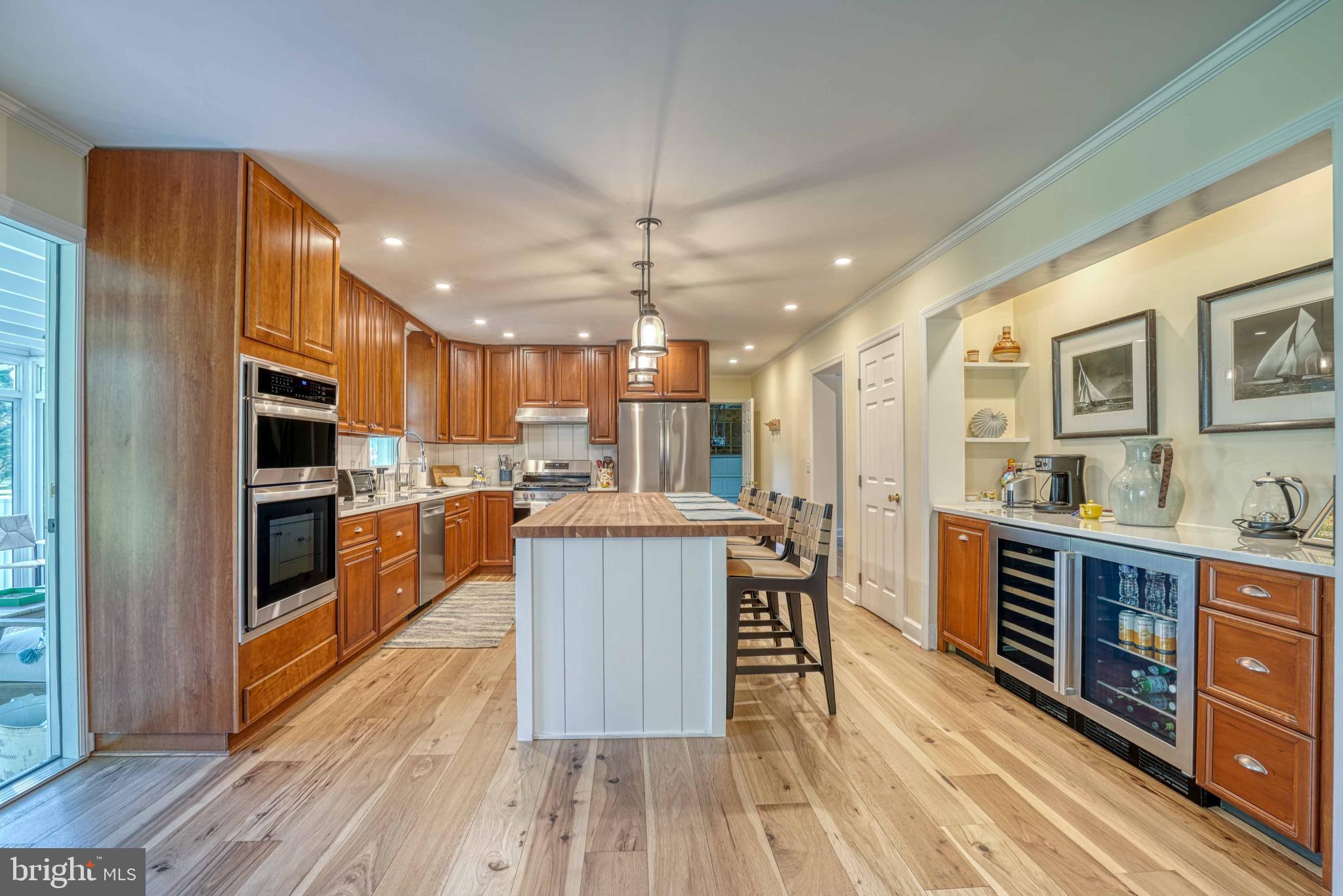 ARCADIA SHORES - Residential Lease
