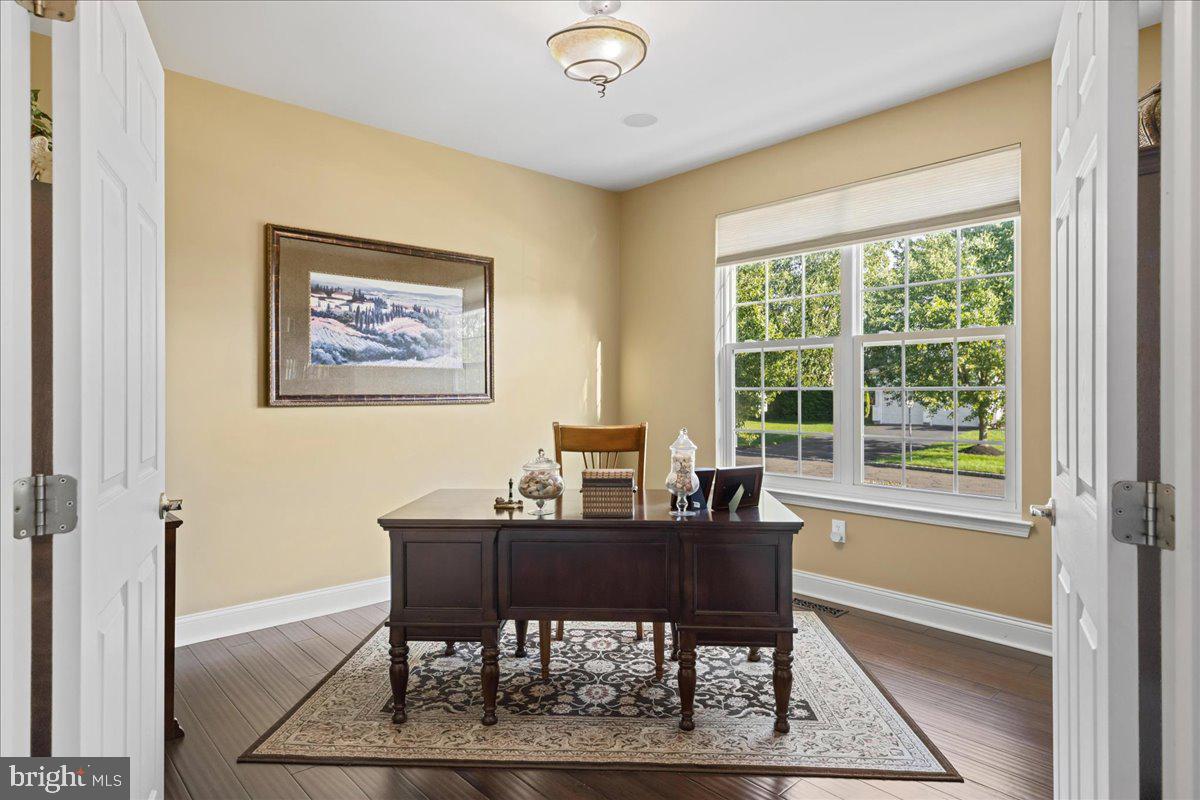 NORTH POINTE - Residential