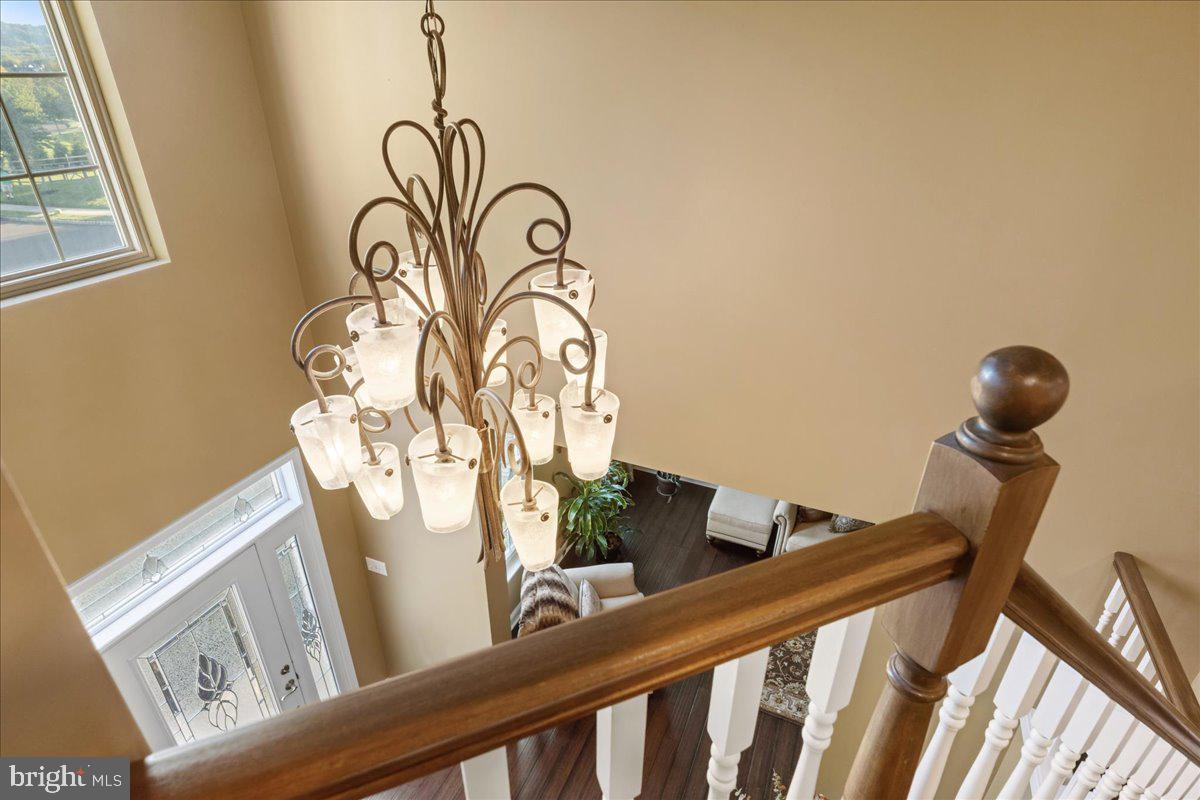 NORTH POINTE - Residential