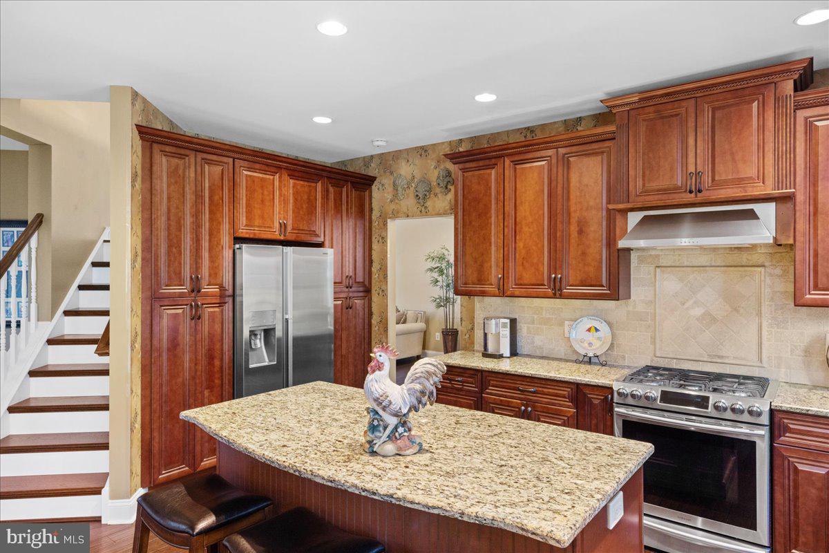 NORTH POINTE - Residential