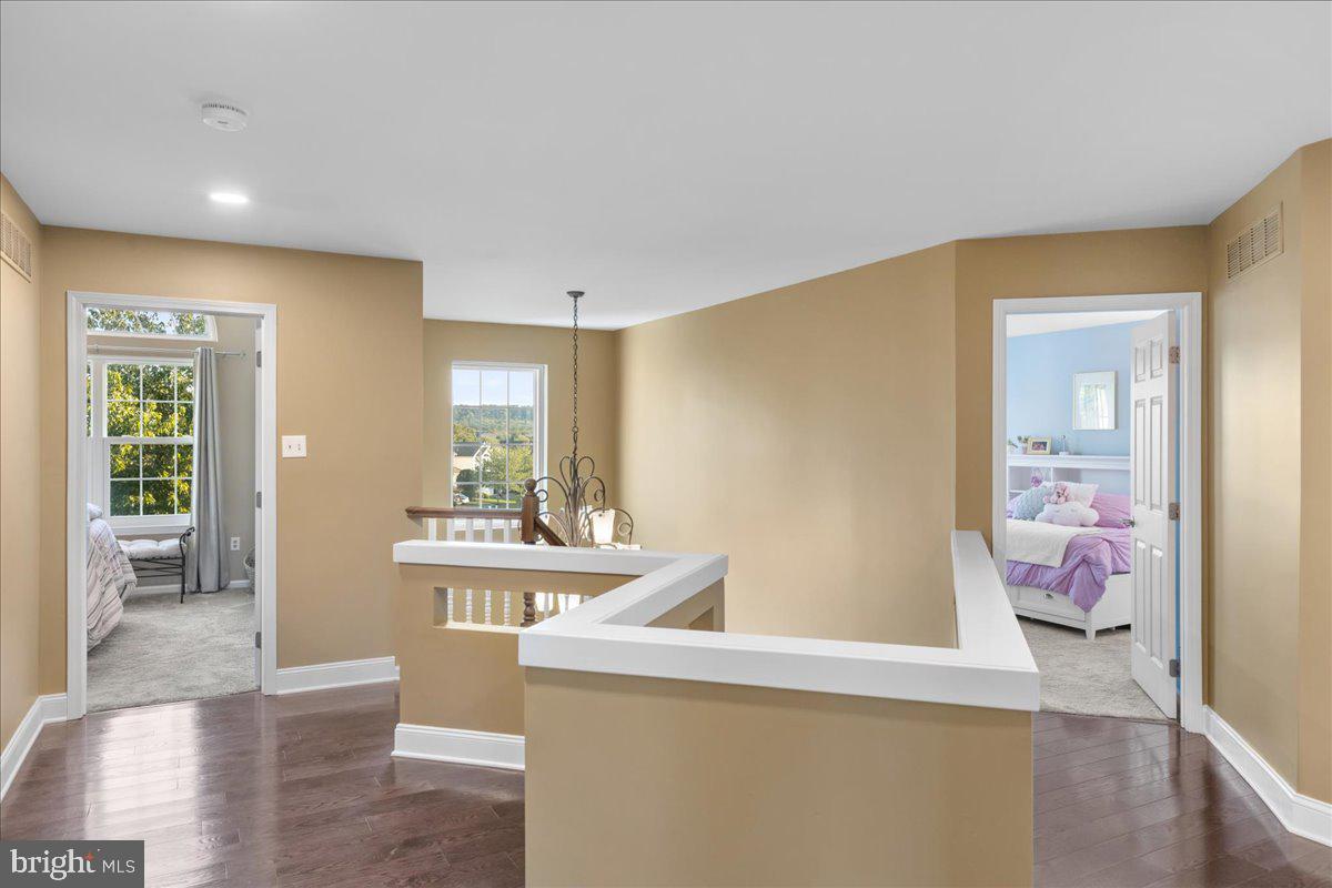 NORTH POINTE - Residential