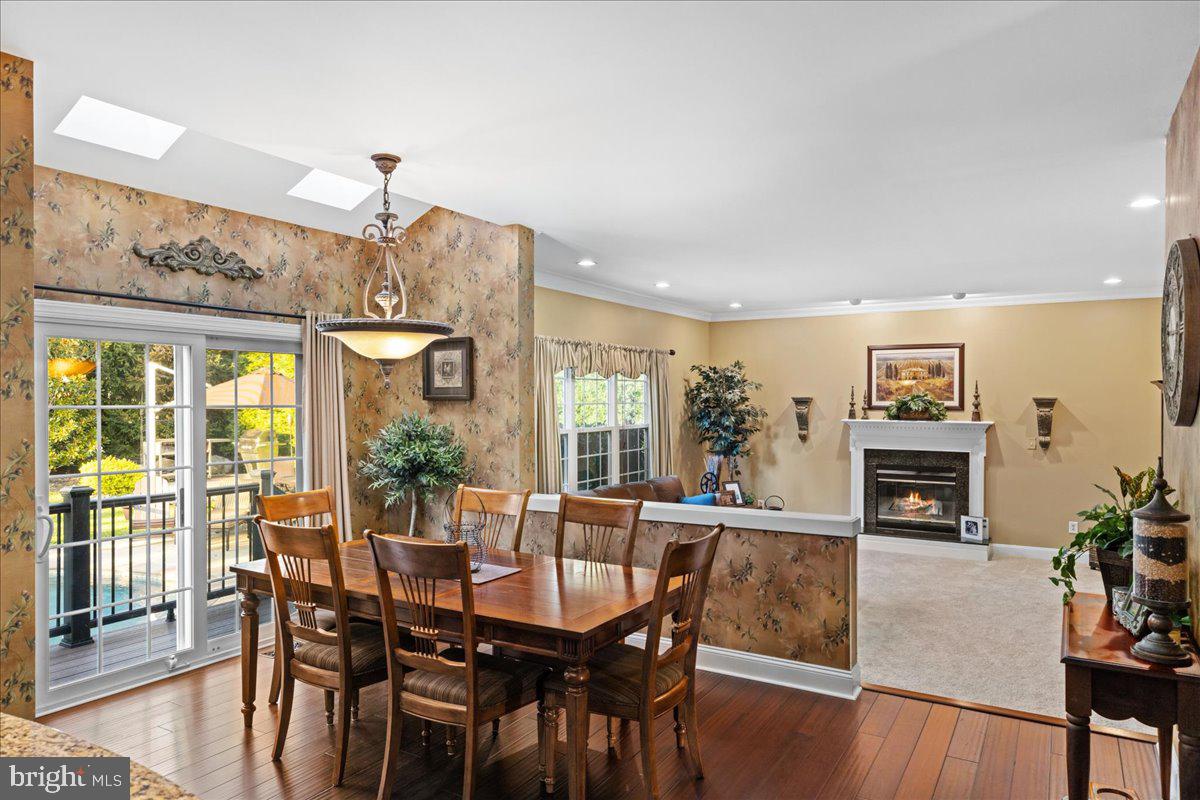 NORTH POINTE - Residential