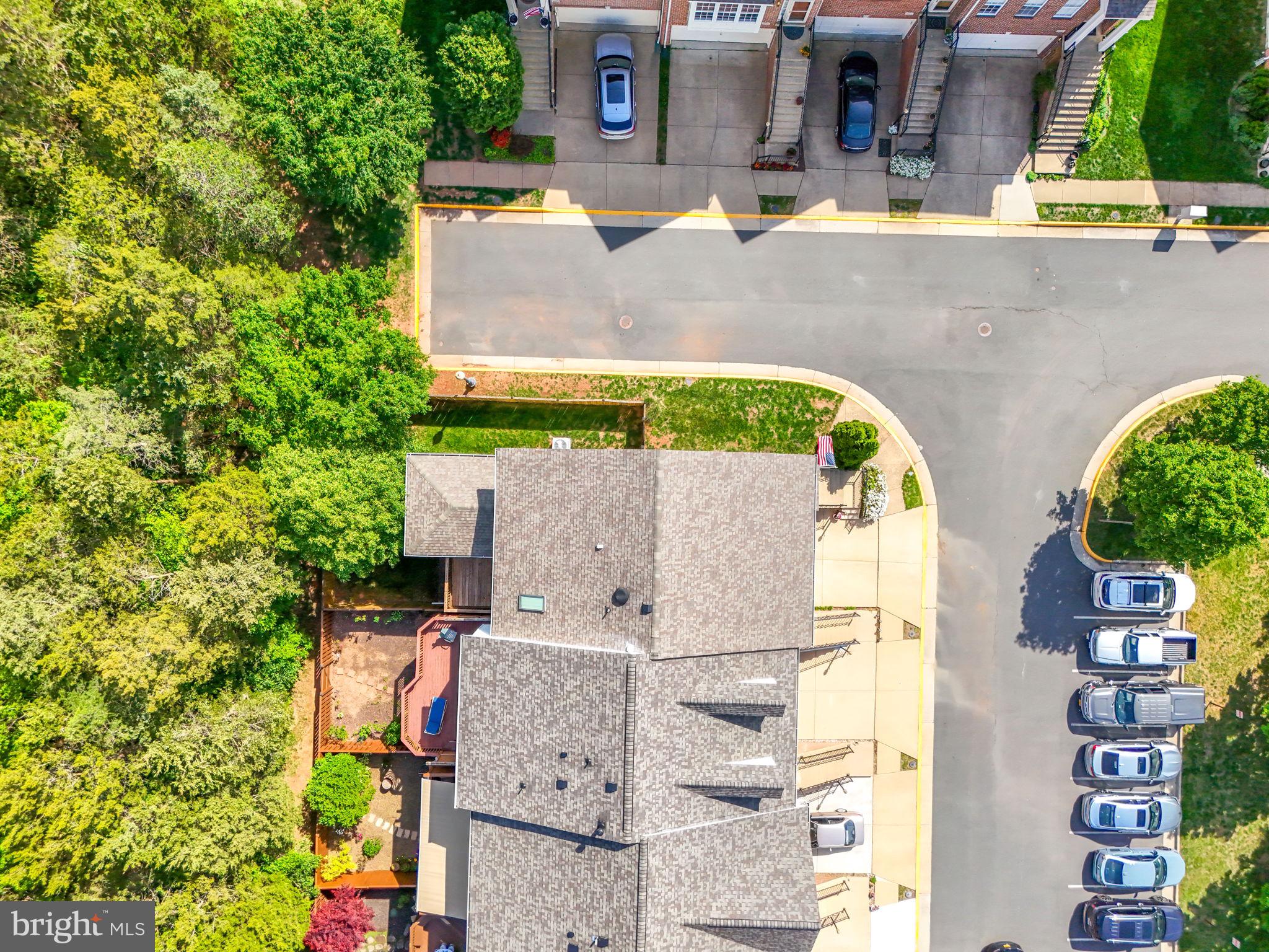 COLONNADE AT DULLES - Residential
