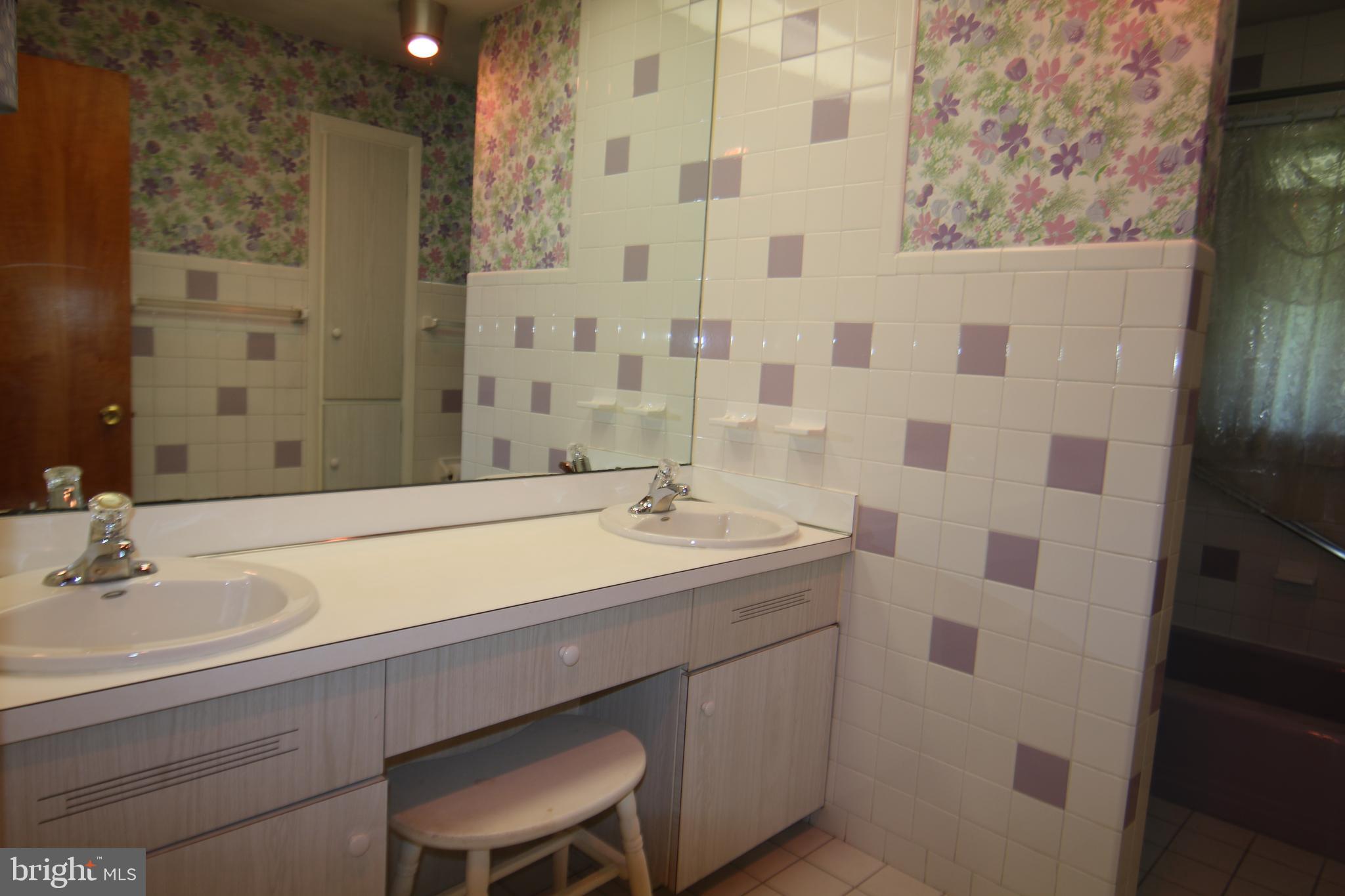 SILVER SPRING - Residential