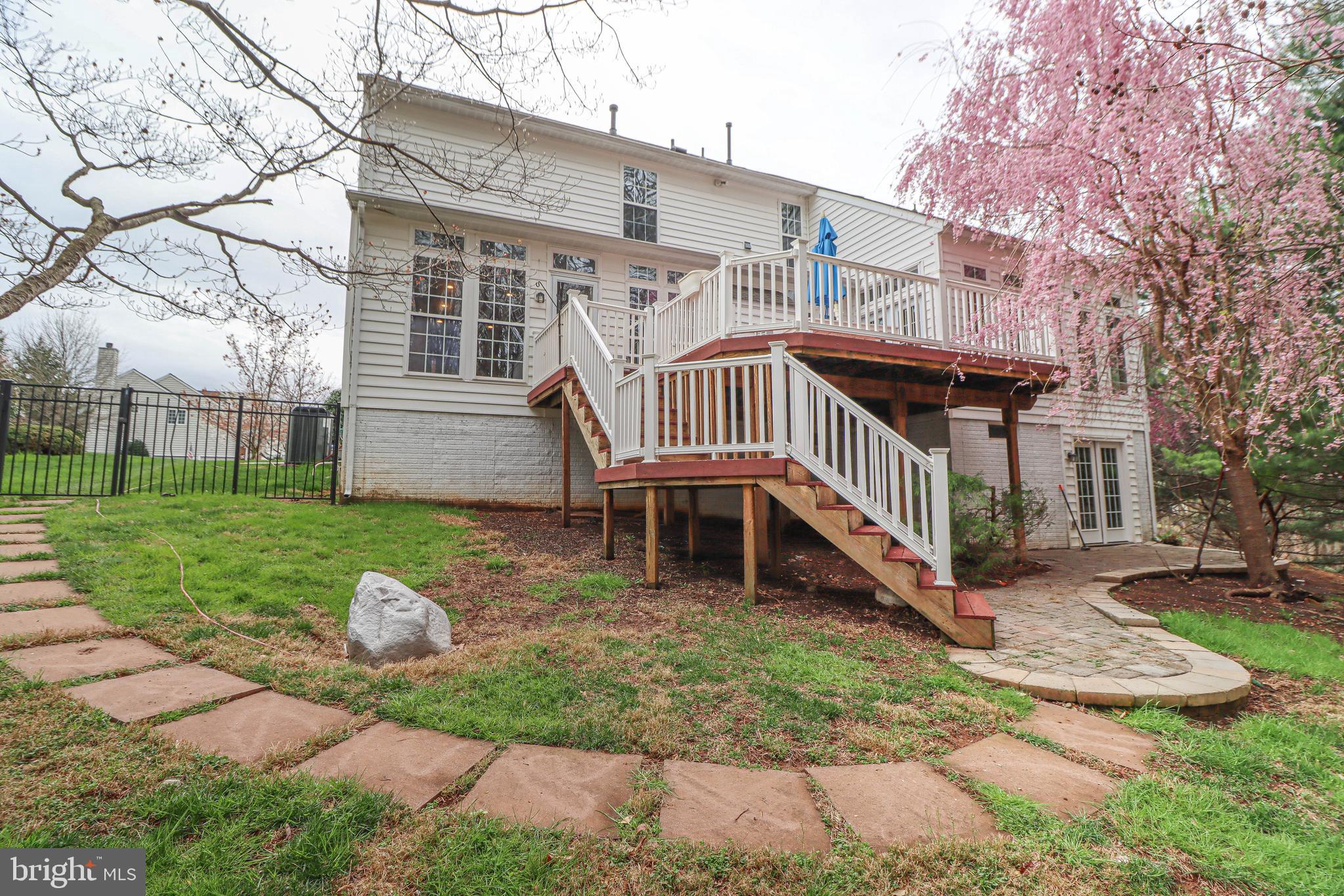 PERRY HALL - Residential