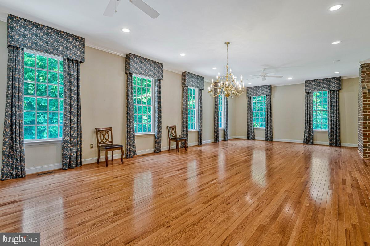 LOCUST GROVE ESTATES - Residential
