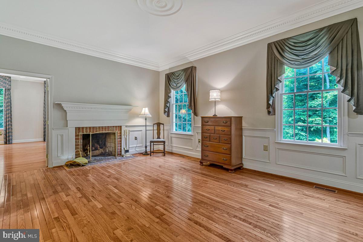 LOCUST GROVE ESTATES - Residential