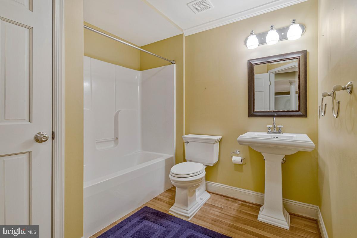 LOCUST GROVE ESTATES - Residential