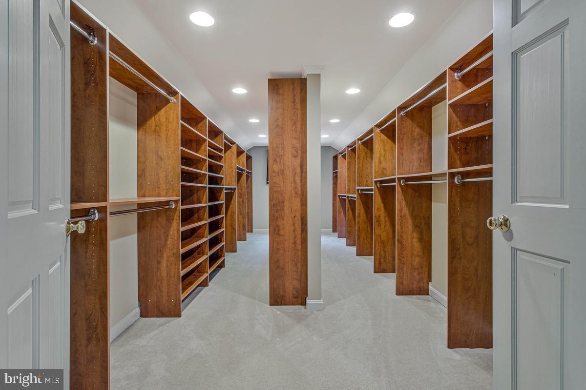 LOCUST GROVE ESTATES - Residential
