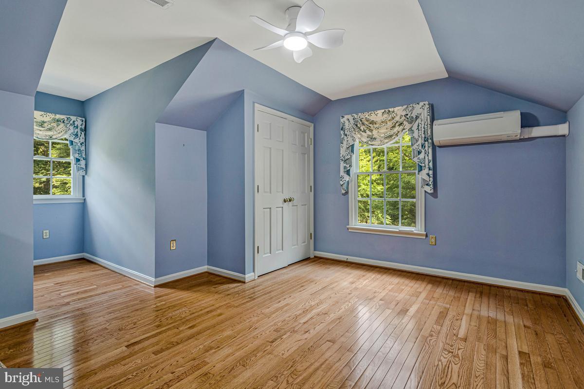 LOCUST GROVE ESTATES - Residential