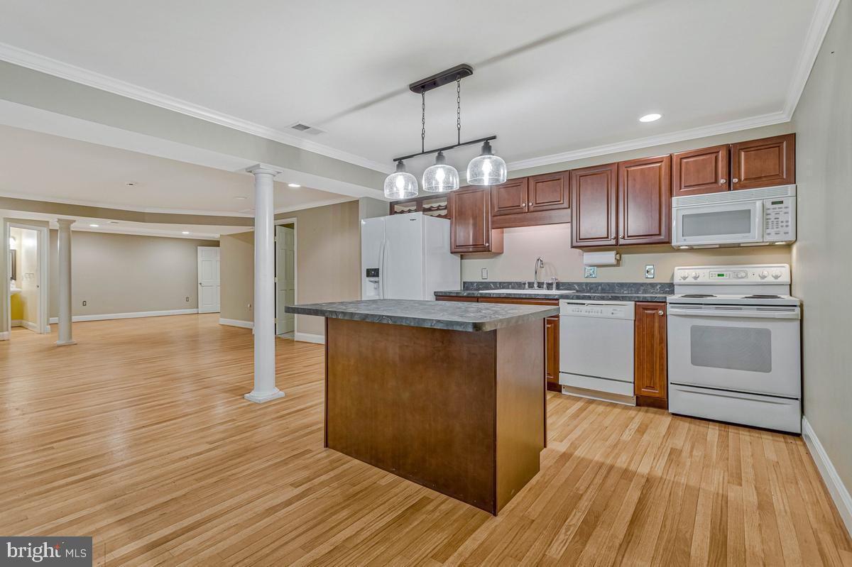 LOCUST GROVE ESTATES - Residential