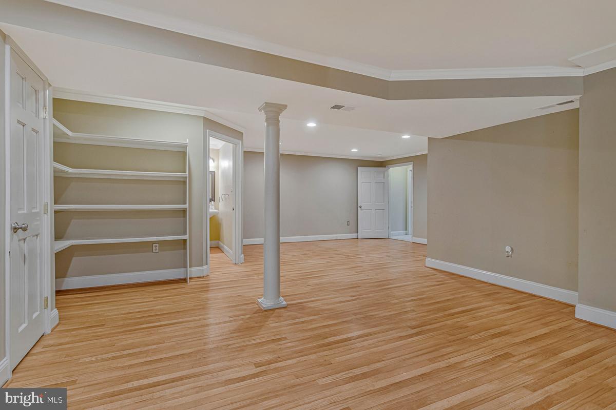 LOCUST GROVE ESTATES - Residential