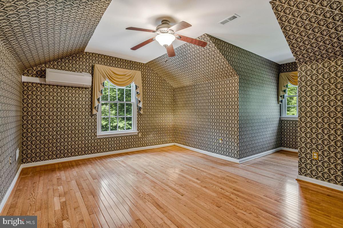 LOCUST GROVE ESTATES - Residential