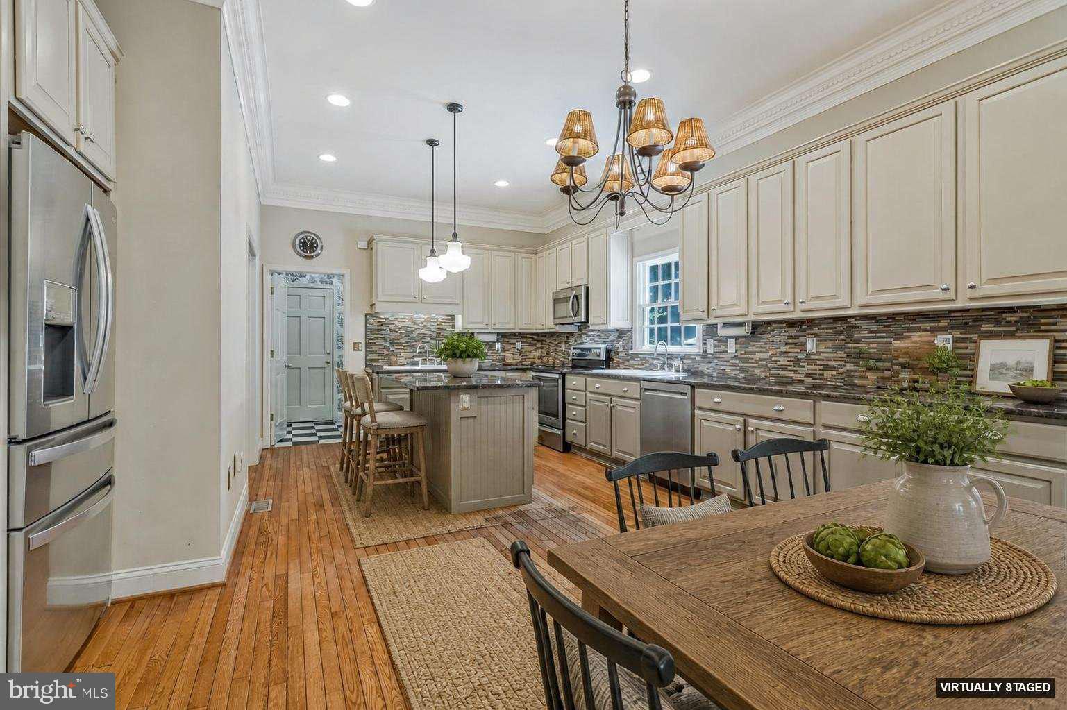LOCUST GROVE ESTATES - Residential
