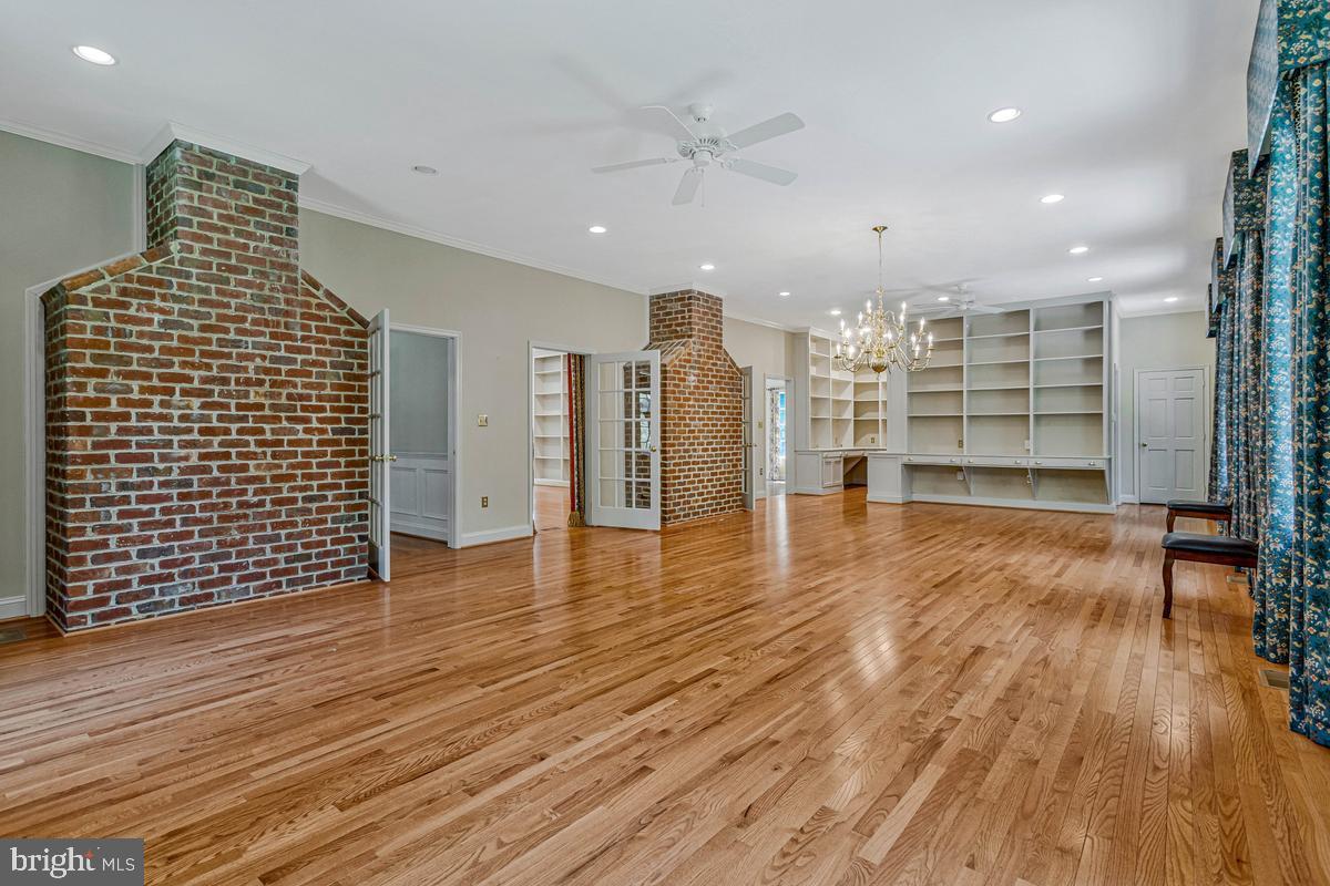 LOCUST GROVE ESTATES - Residential