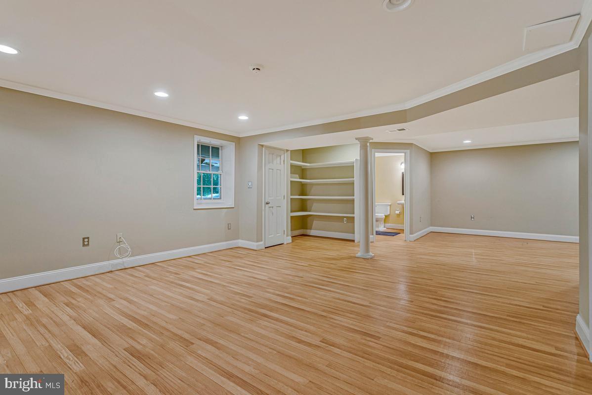 LOCUST GROVE ESTATES - Residential