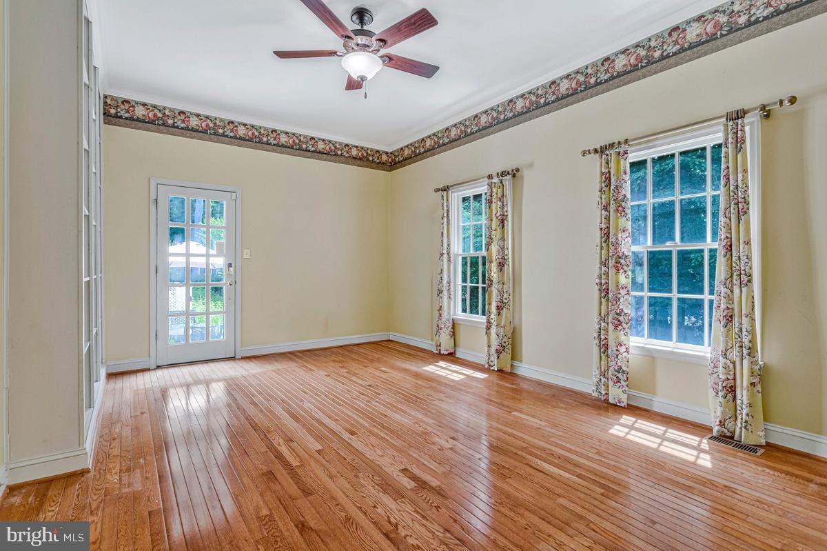 LOCUST GROVE ESTATES - Residential