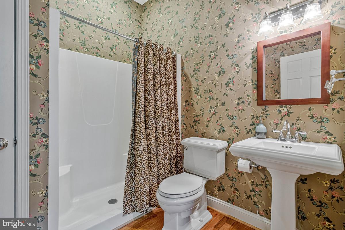 LOCUST GROVE ESTATES - Residential