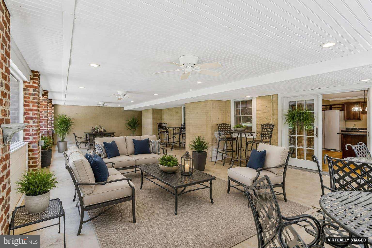 LOCUST GROVE ESTATES - Residential
