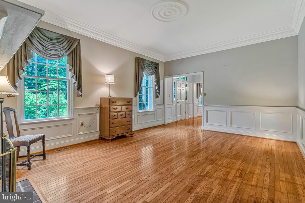LOCUST GROVE ESTATES - Residential