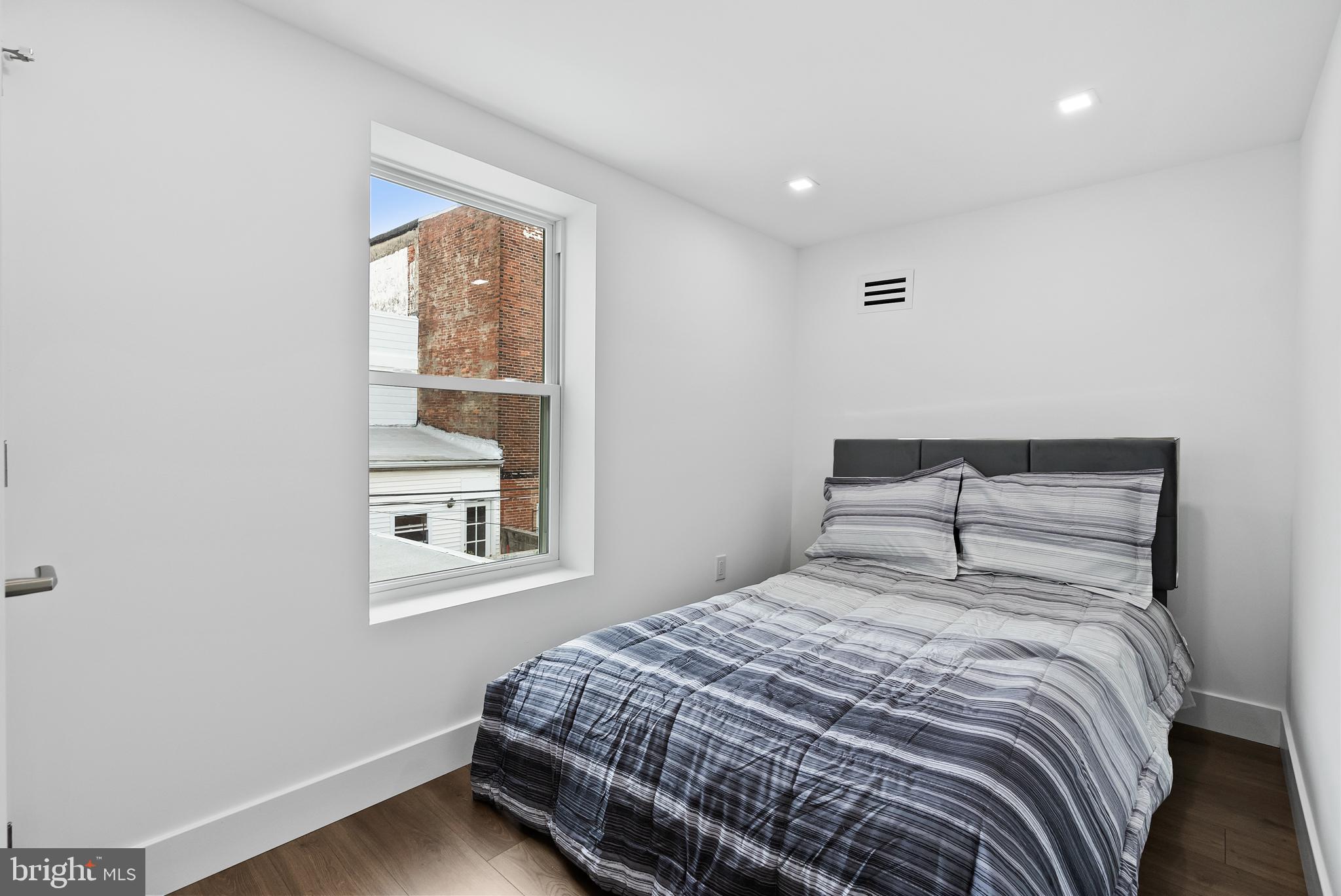 PASSYUNK SQUARE - Residential