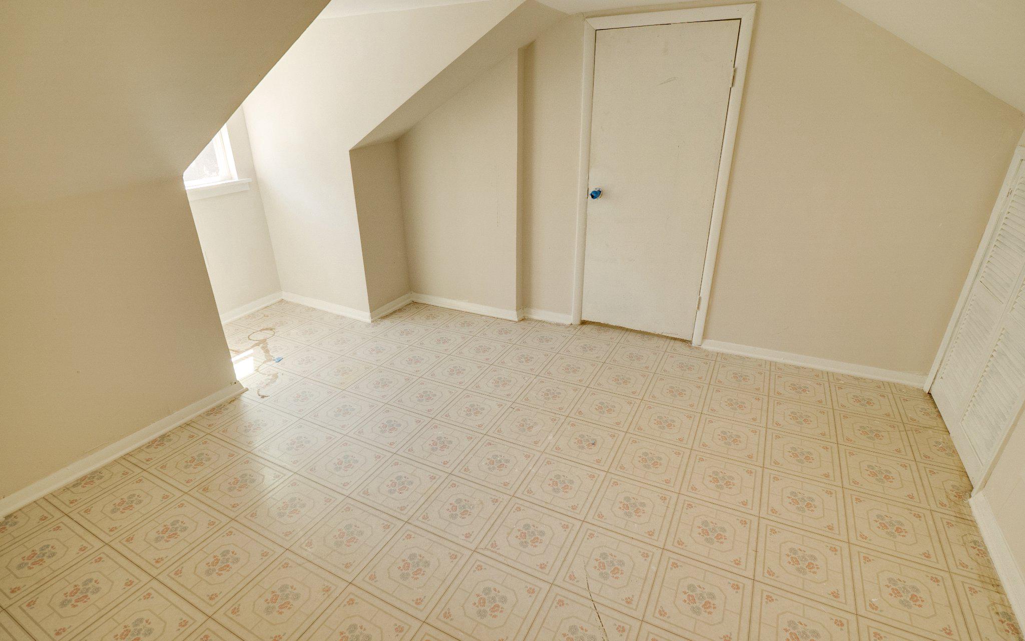 NONAVAILABLE - Residential