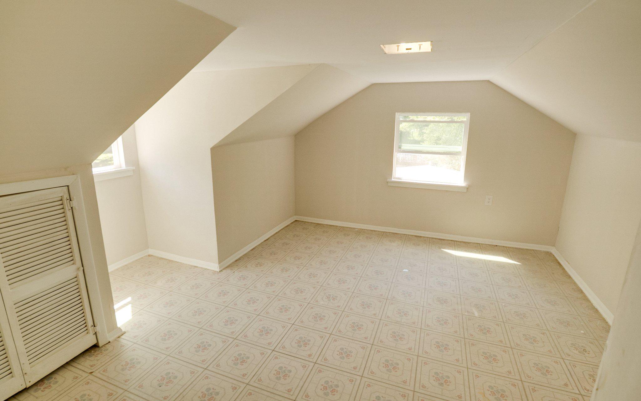 NONAVAILABLE - Residential