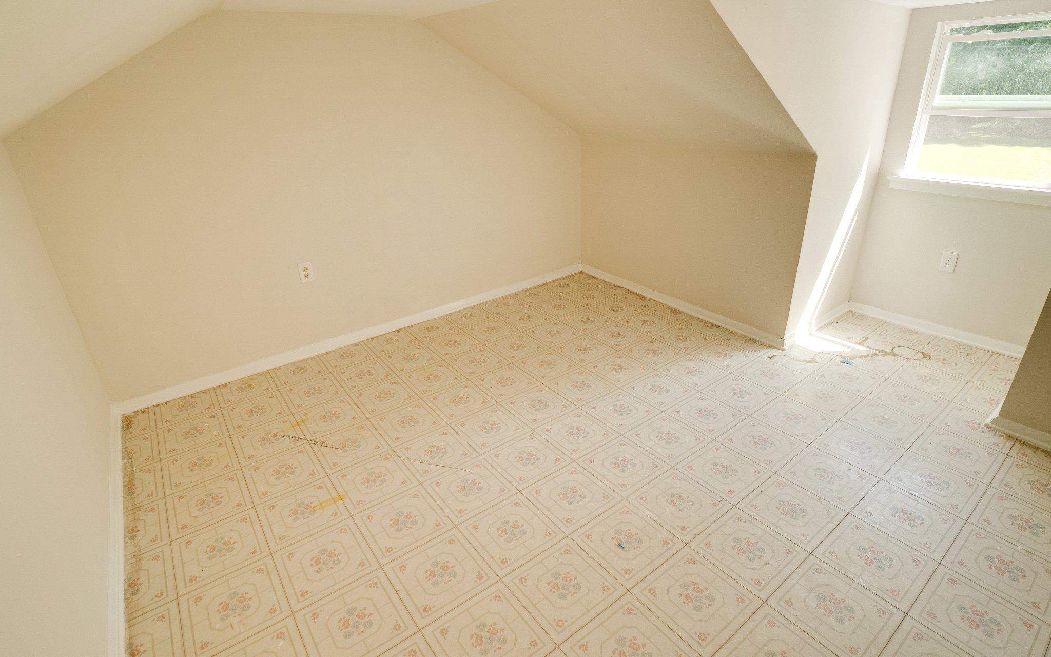 NONAVAILABLE - Residential