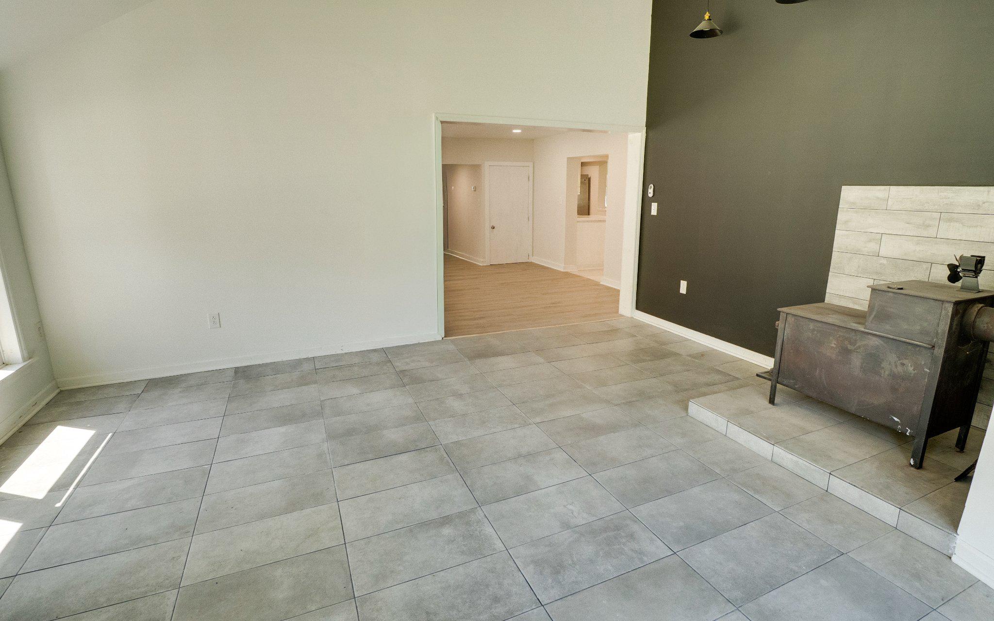 NONAVAILABLE - Residential