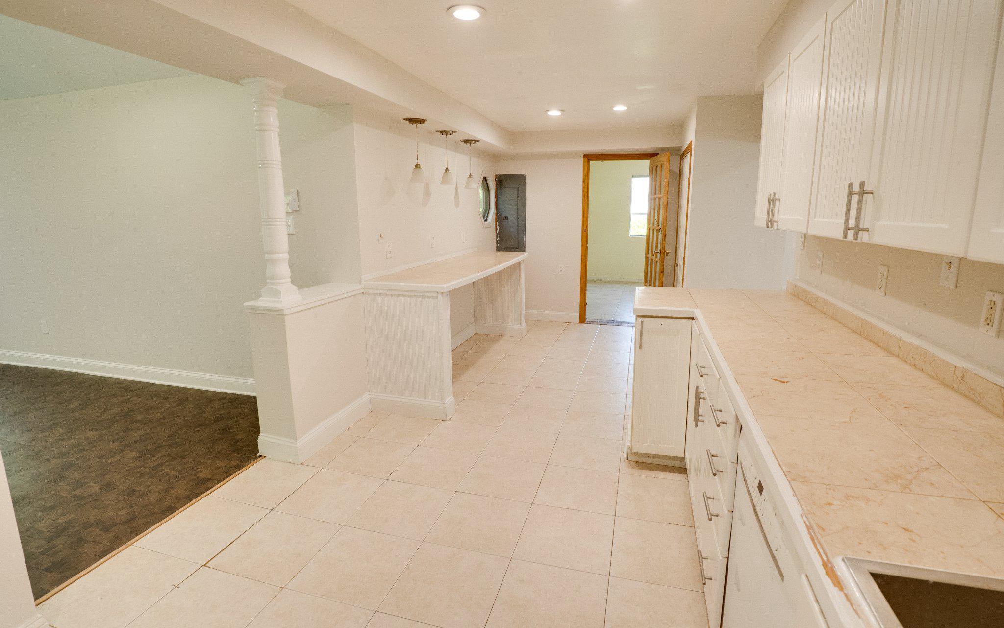 NONAVAILABLE - Residential