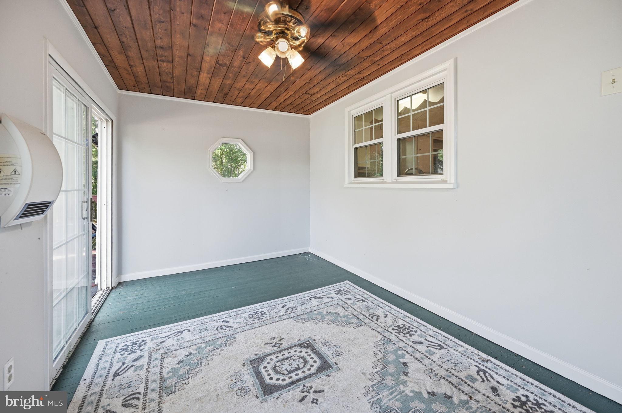 UNIONVILLE CROSSING - Residential
