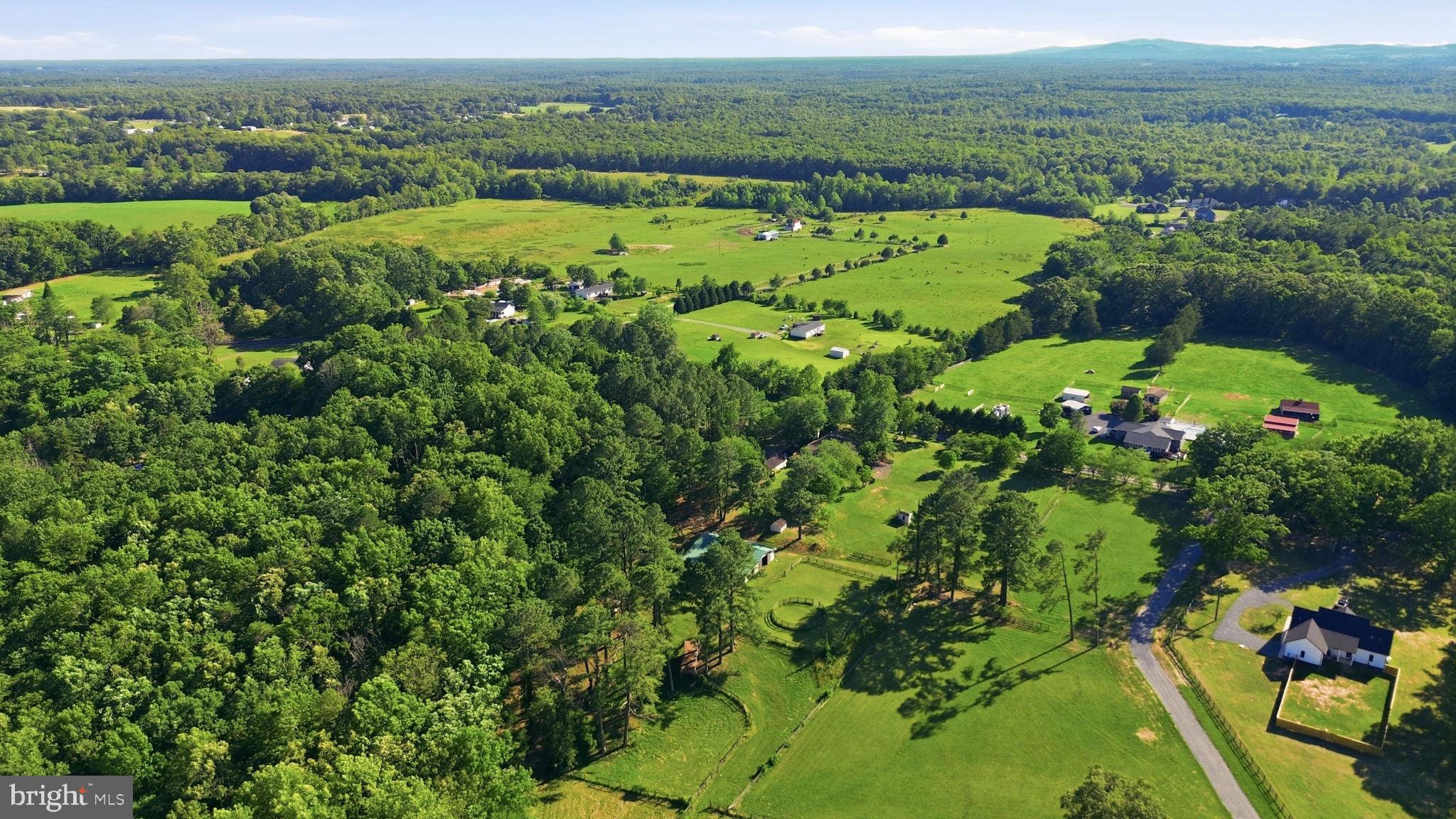 UNIONVILLE CROSSING - Residential