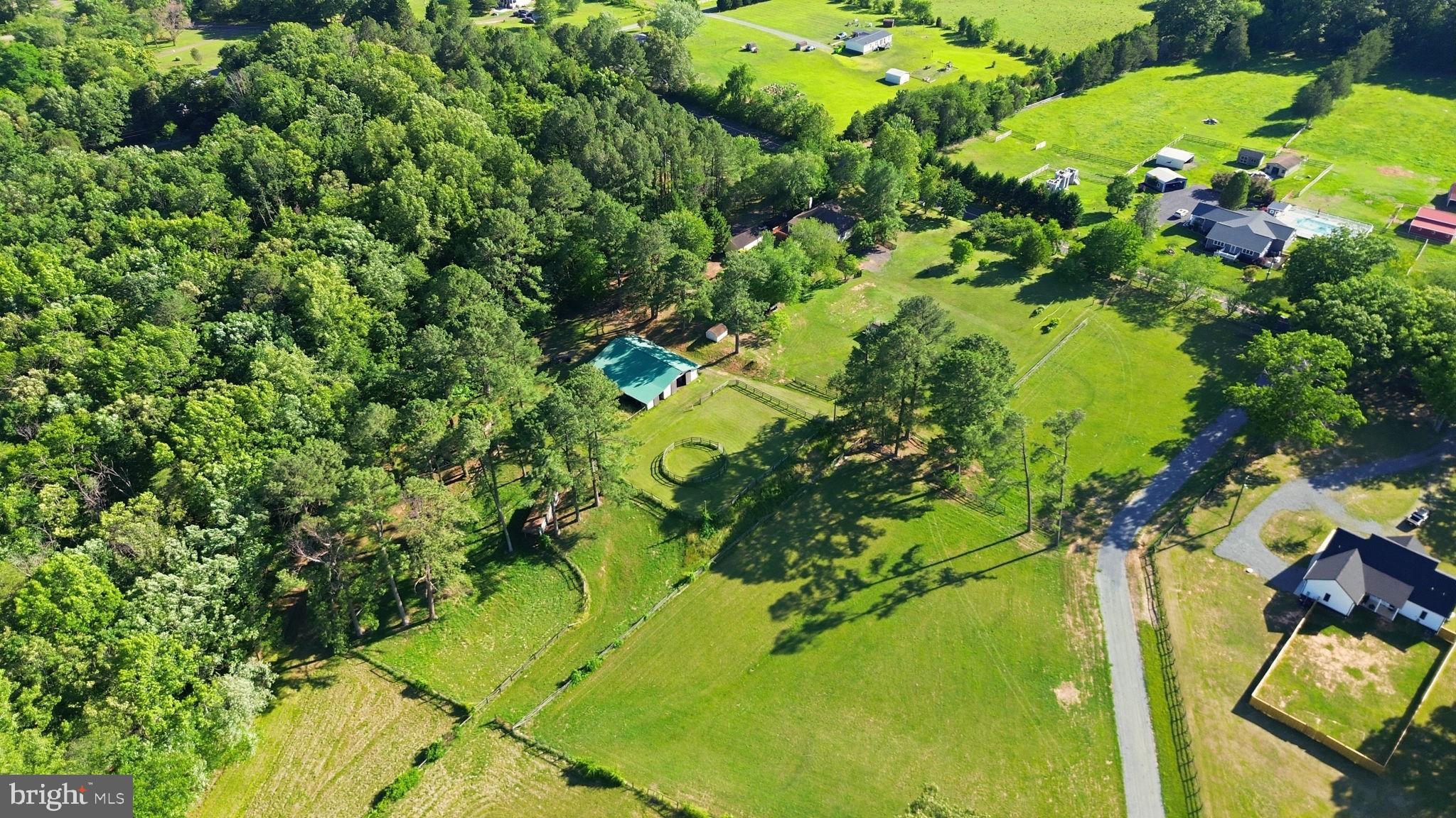 UNIONVILLE CROSSING - Residential