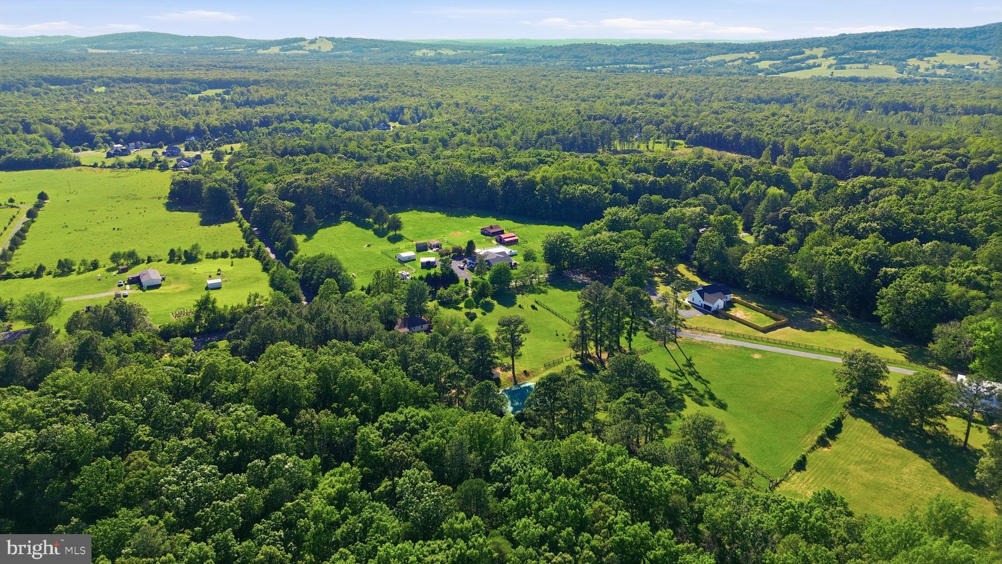 UNIONVILLE CROSSING - Residential