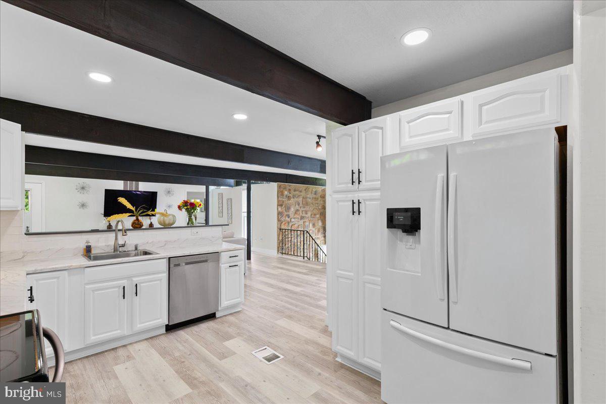 OAK RIDGE ESTATES - Residential