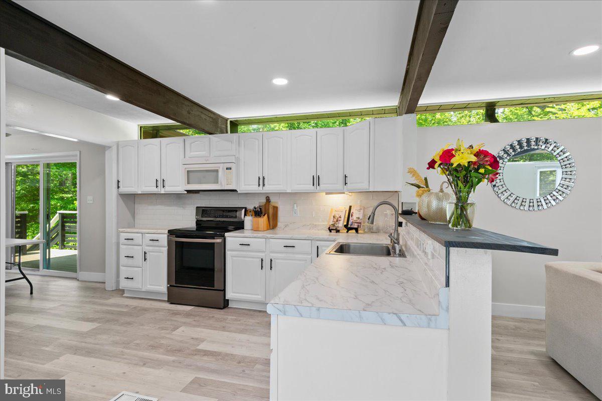 OAK RIDGE ESTATES - Residential
