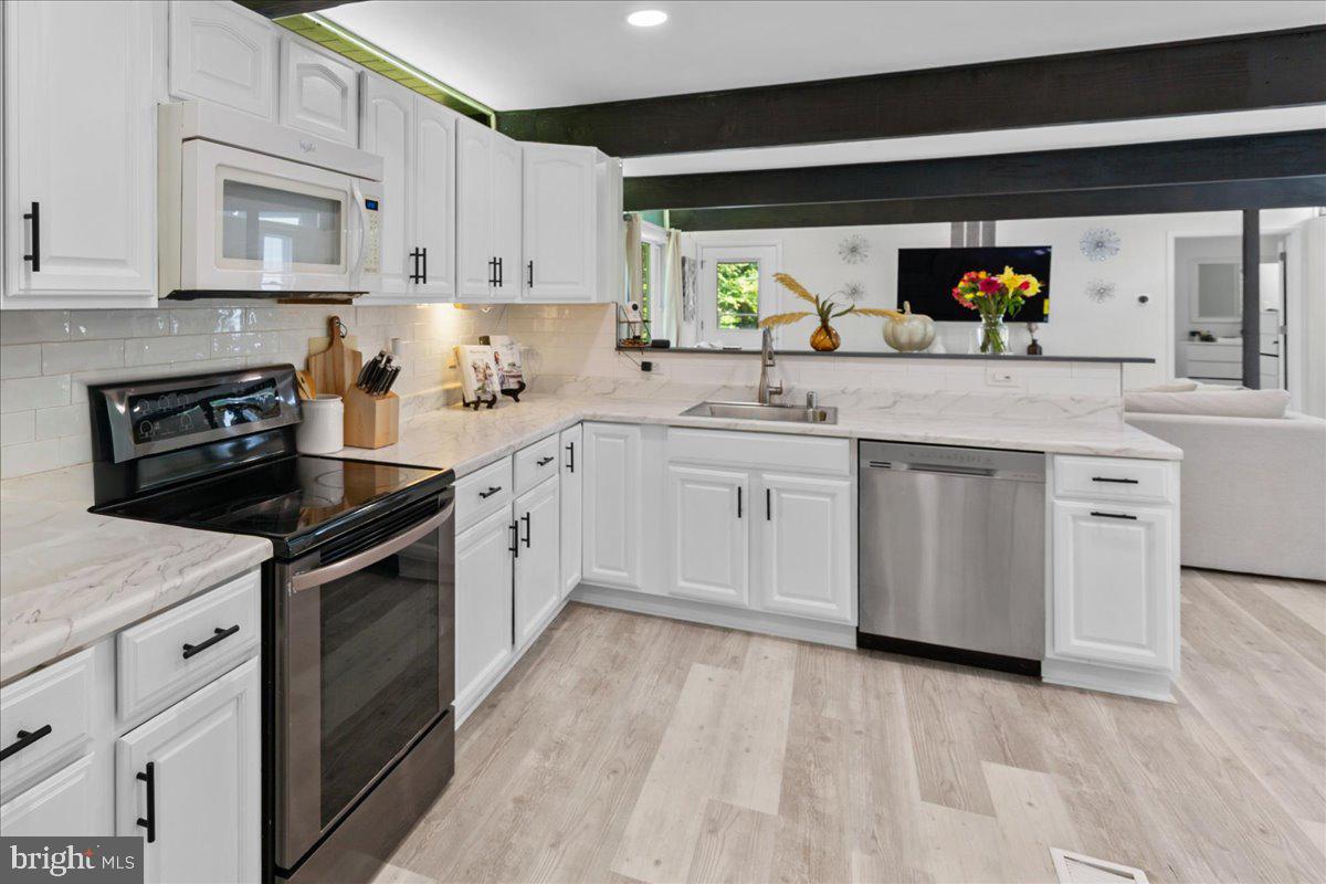 OAK RIDGE ESTATES - Residential