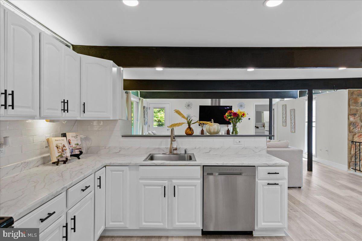 OAK RIDGE ESTATES - Residential
