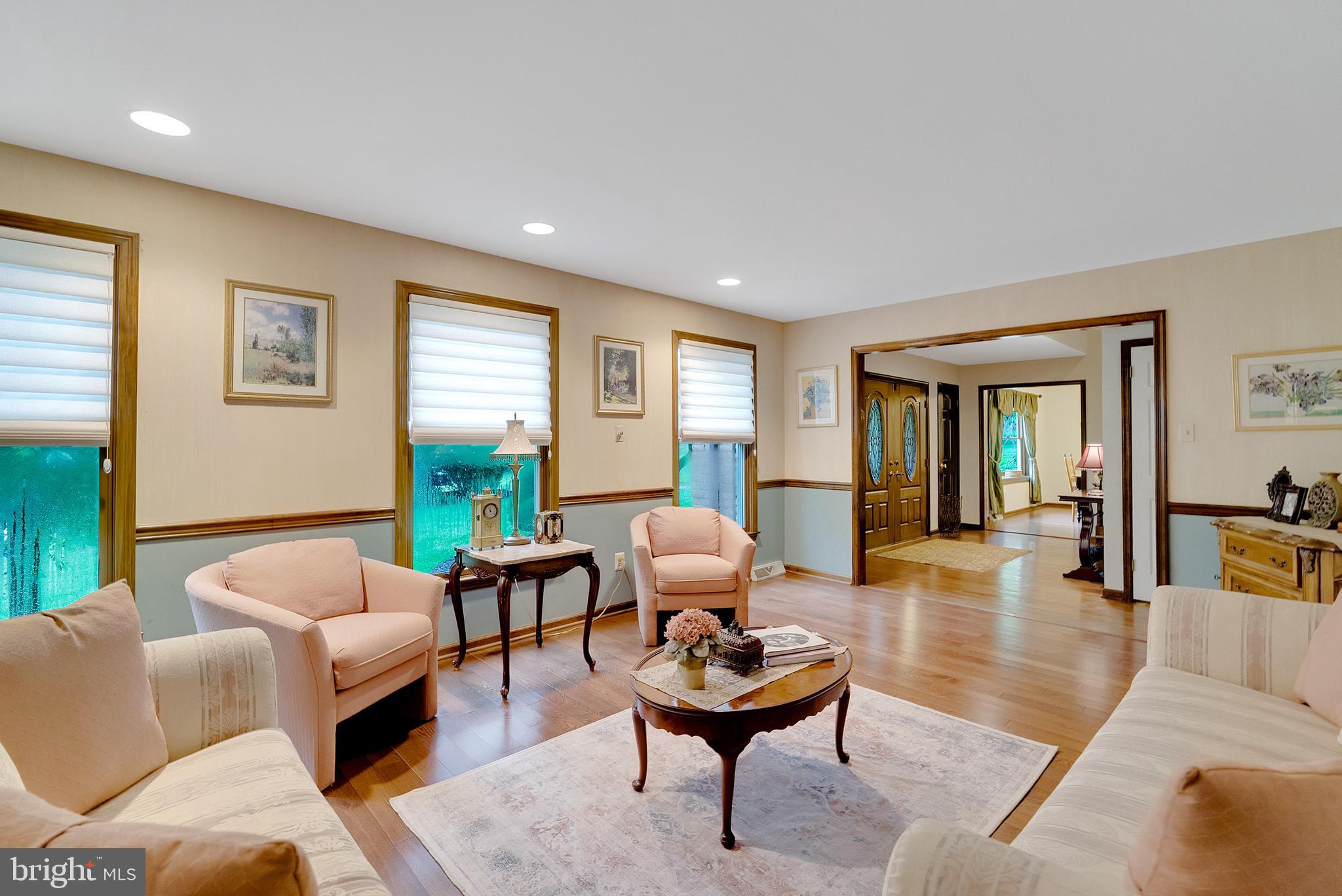 LAFAYETTE HILL - Residential