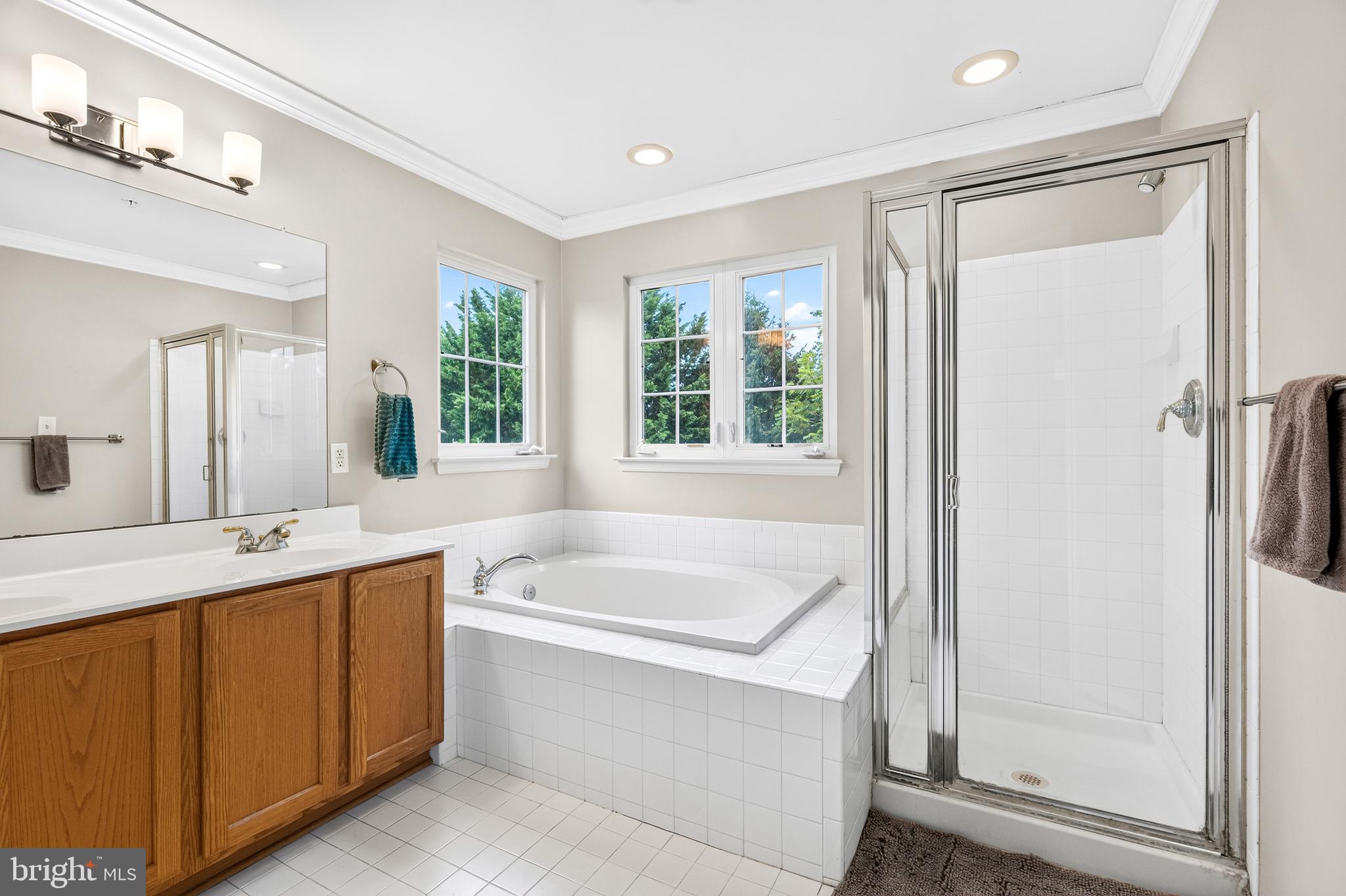 GLENBROOK - Residential