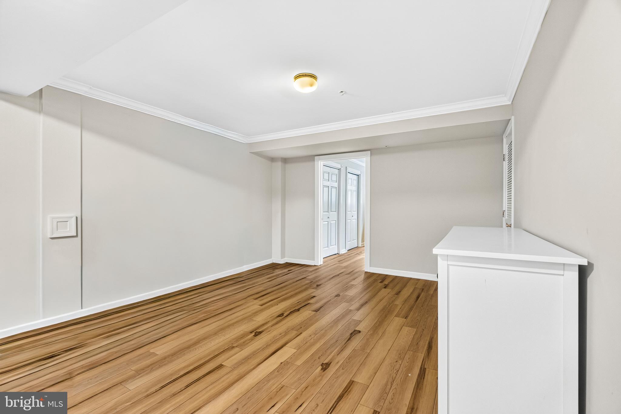 GLENBROOK - Residential
