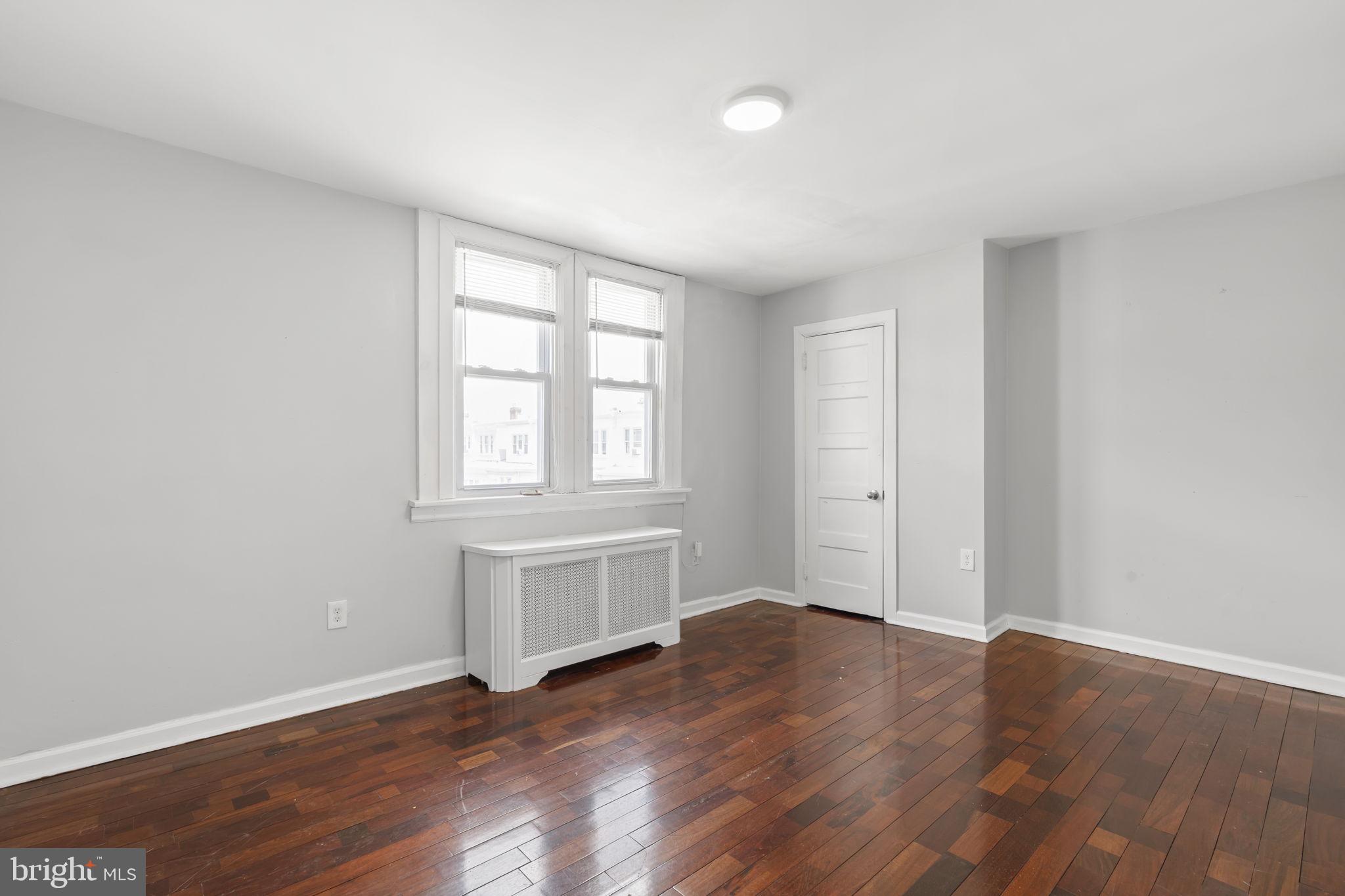 LAWNCREST - Residential