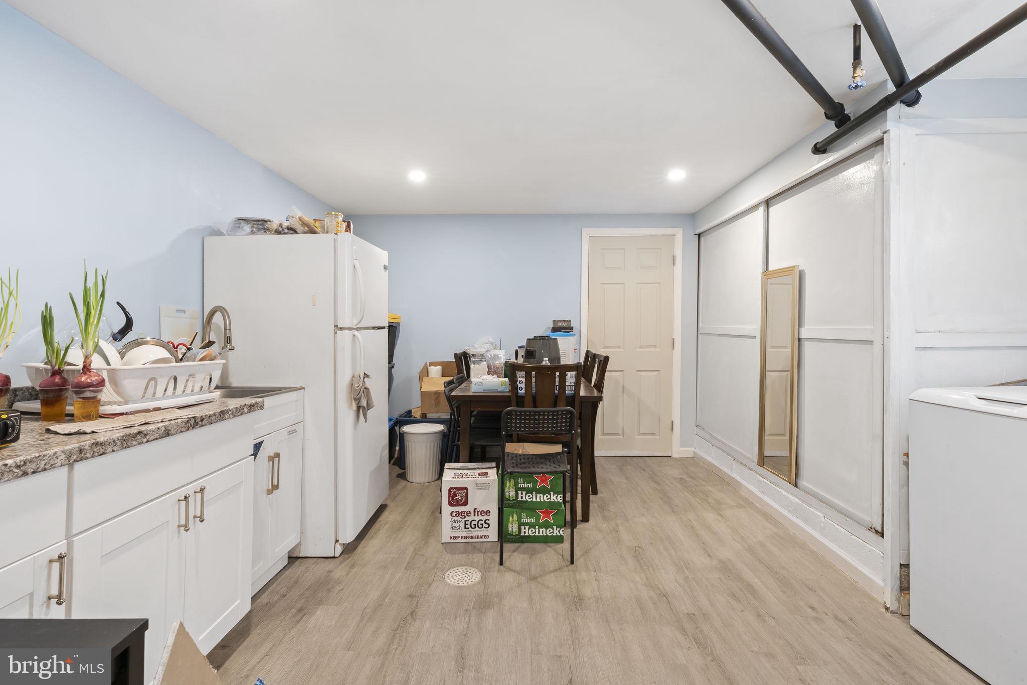 LAWNCREST - Residential